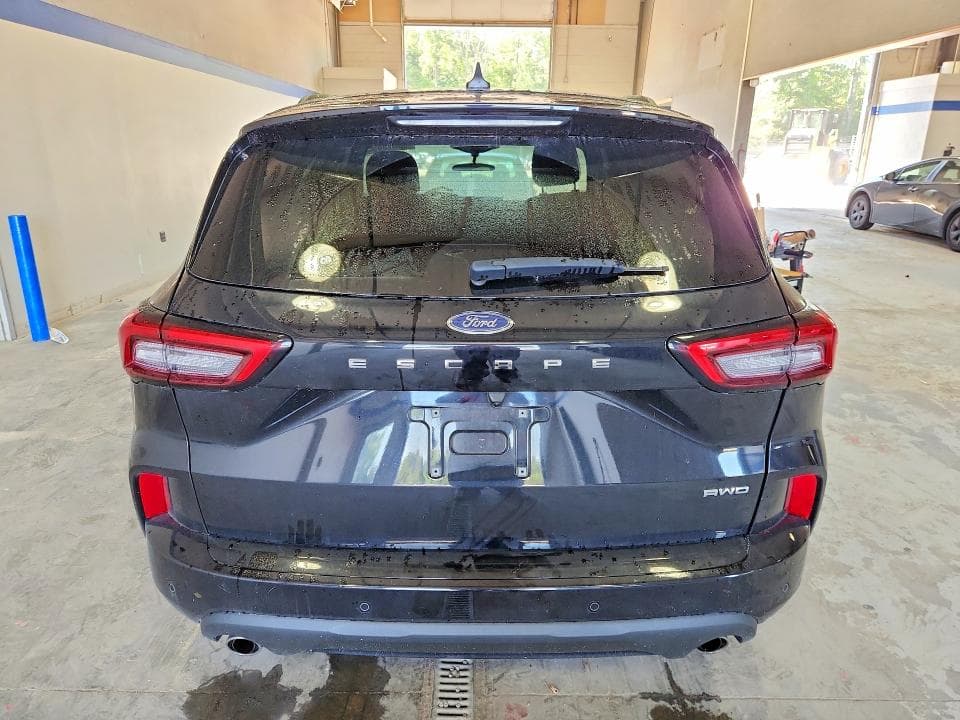 2023 FORD ESCAPE ST LINE 6