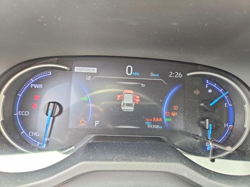 2020 TOYOTA RAV4 XSE 9