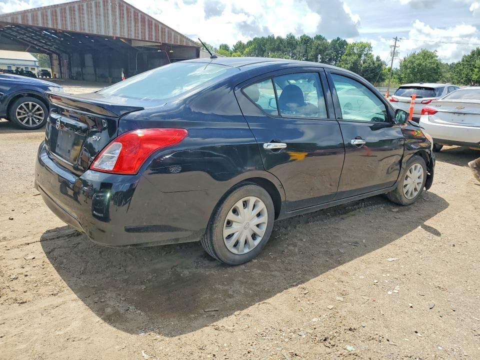 2019 NISSAN VERSA SV SV 3