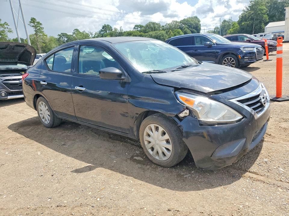 2019 NISSAN VERSA SV SV 4