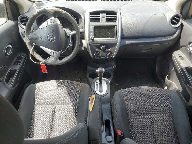 2019 NISSAN VERSA SV SV 8