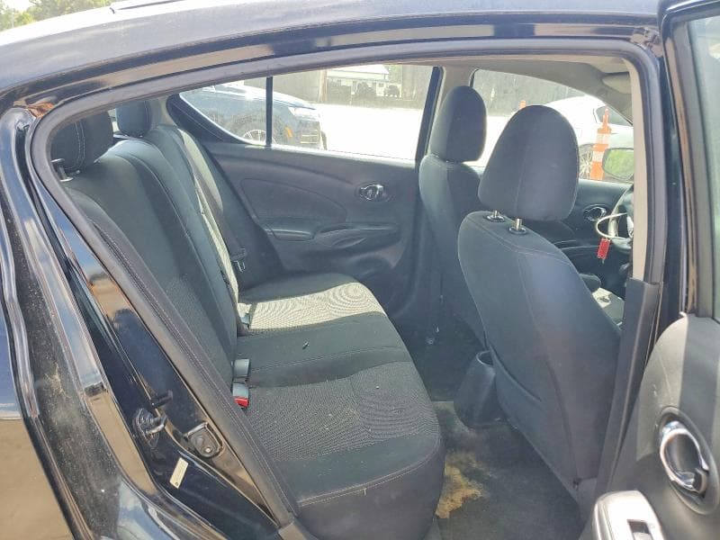 2019 NISSAN VERSA SV SV 10