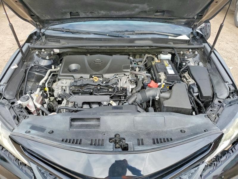 2019 TOYOTA CAMRY SE 11