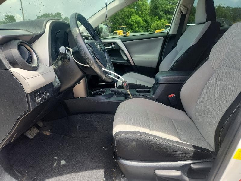2017 TOYOTA RAV4 XLE 7