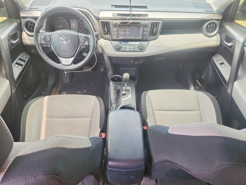 2017 TOYOTA RAV4 XLE 8