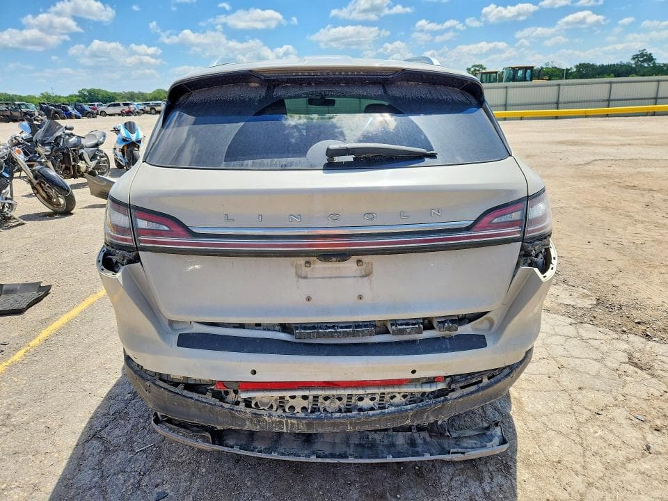 2021 LINCOLN NAUTILUS 6