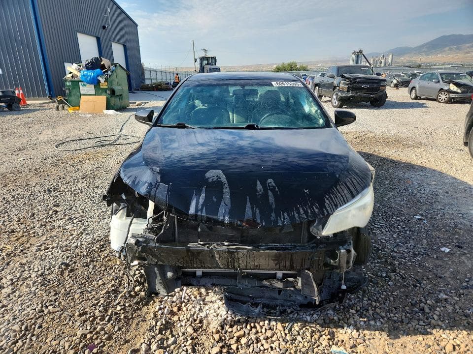 2017 TOYOTA CAMRY LE 5