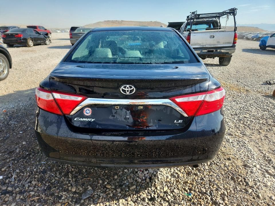 2017 TOYOTA CAMRY LE 6