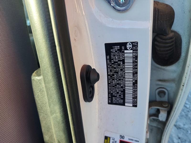 2017 TOYOTA COROLLA LE 12