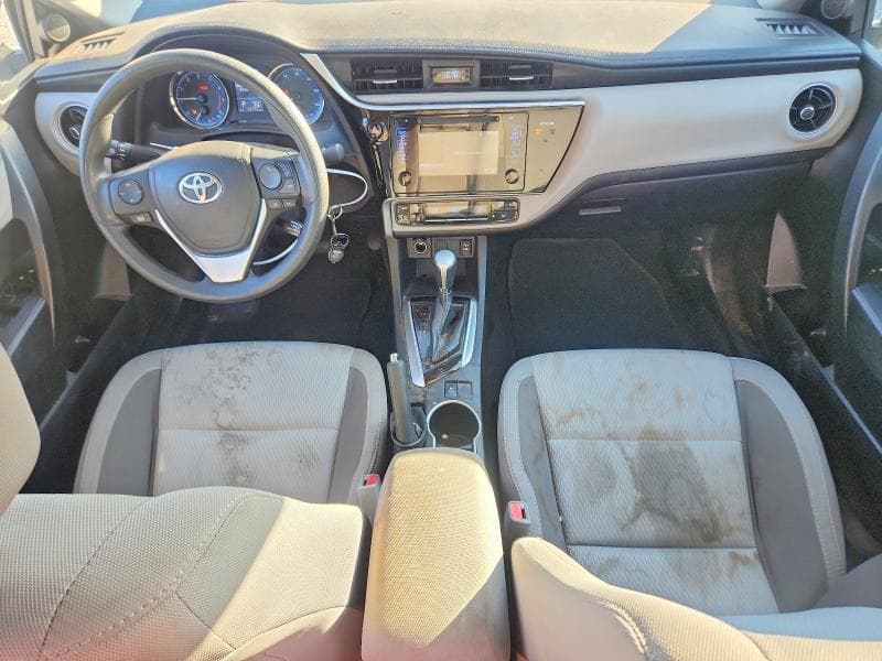 2017 TOYOTA COROLLA LE 8