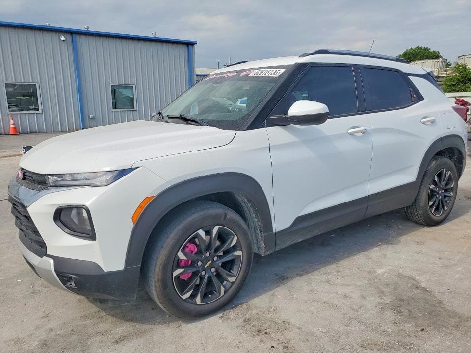 2023 CHEVROLET TRAILBLAZER LT - 1