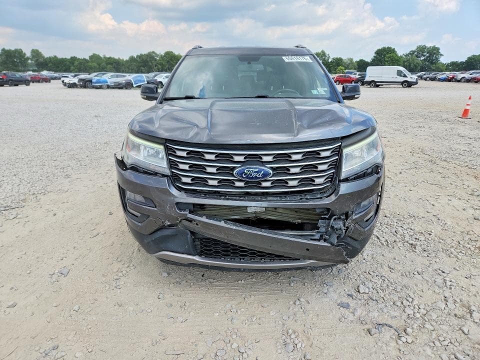 2017 FORD EXPLORER XLT 5