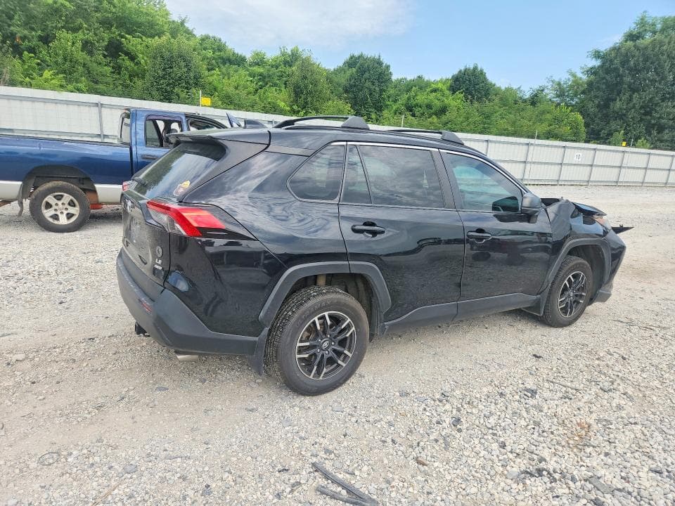 2020 TOYOTA RAV4 LE 3