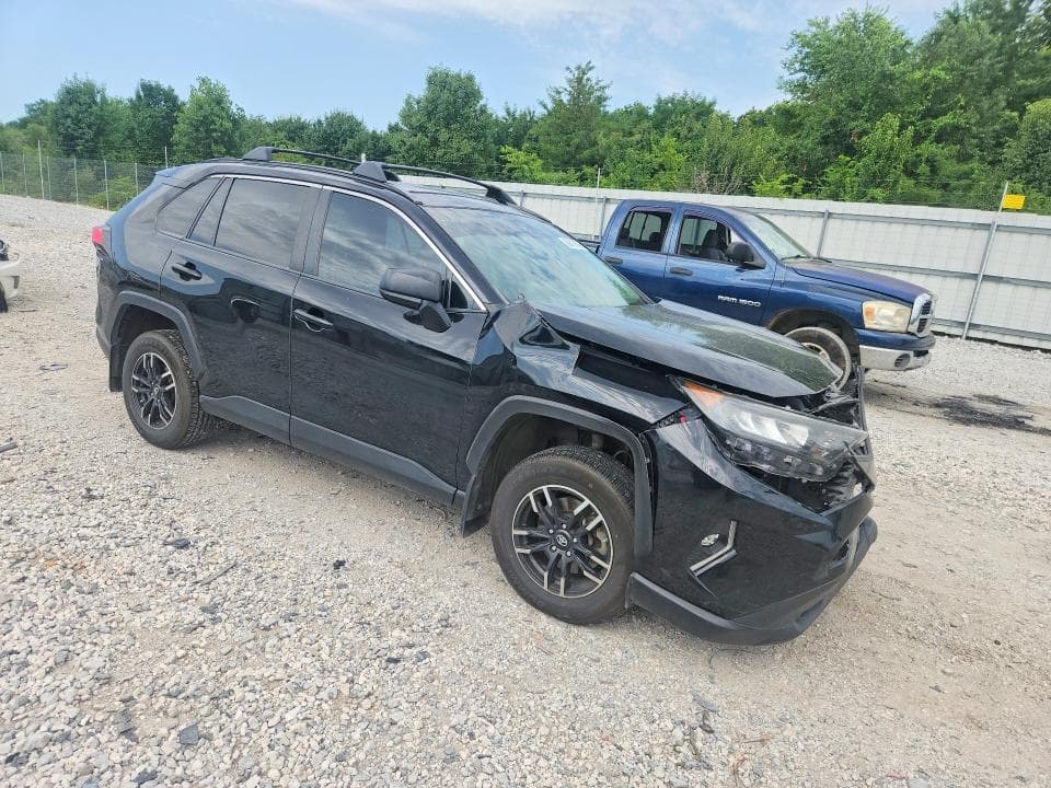 2020 TOYOTA RAV4 LE 4