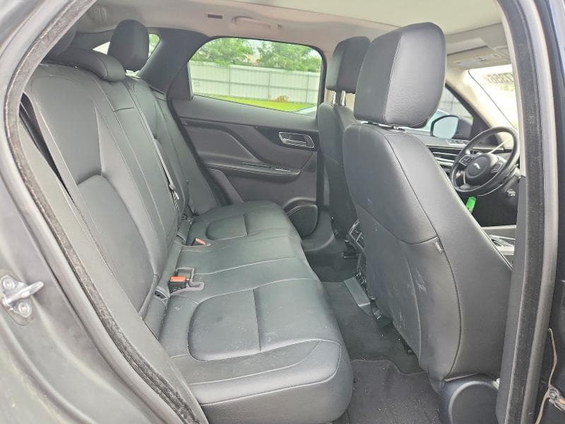 2018 JAGUAR F-PACE PREMIUM 10