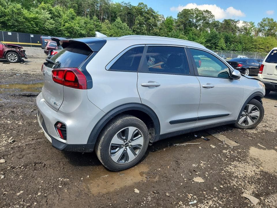2020 KIA NIRO LX 3