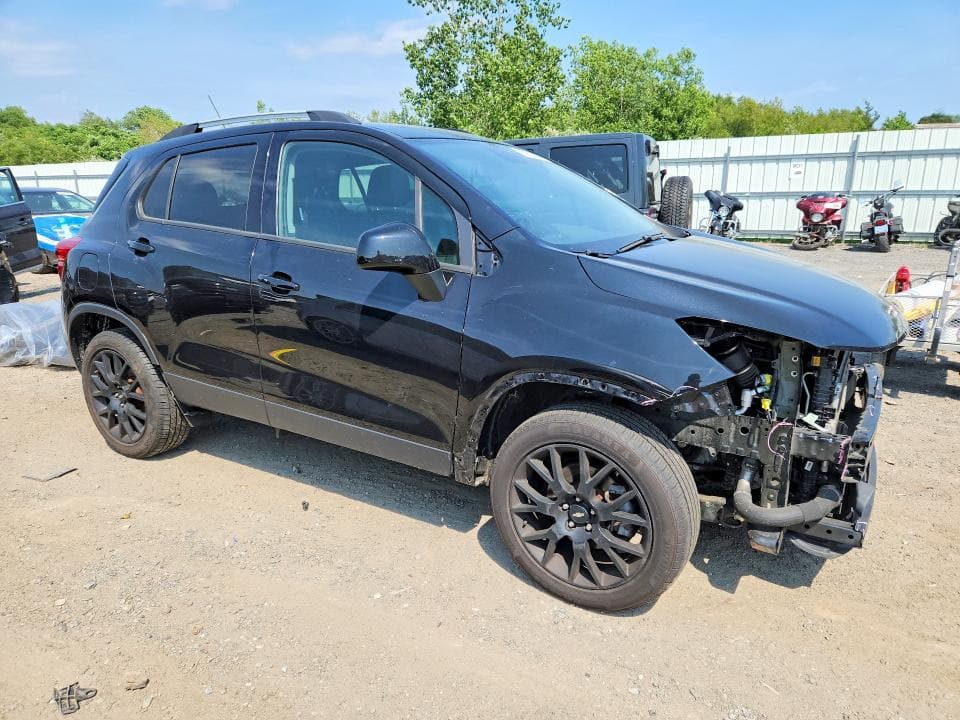 2022 CHEVROLET TRAX 1LT 4