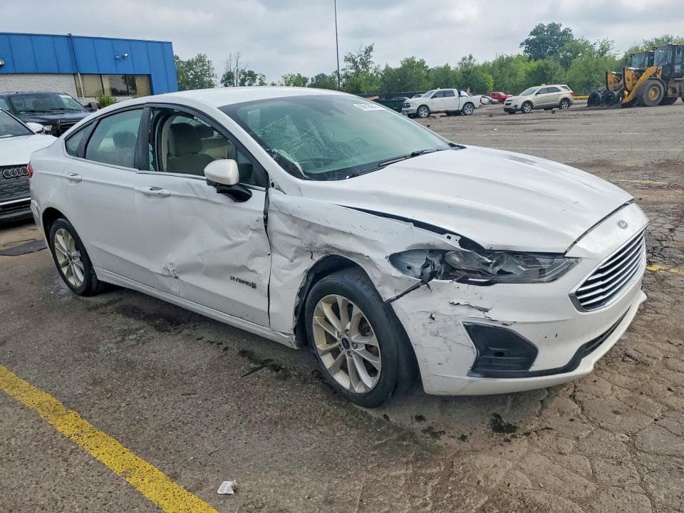 2019 FORD FUSION SE 4