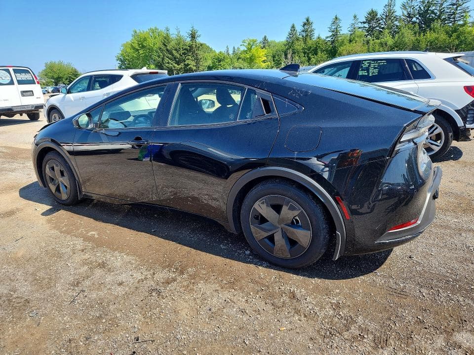 2026 TOYOTA PRIUS SE 2