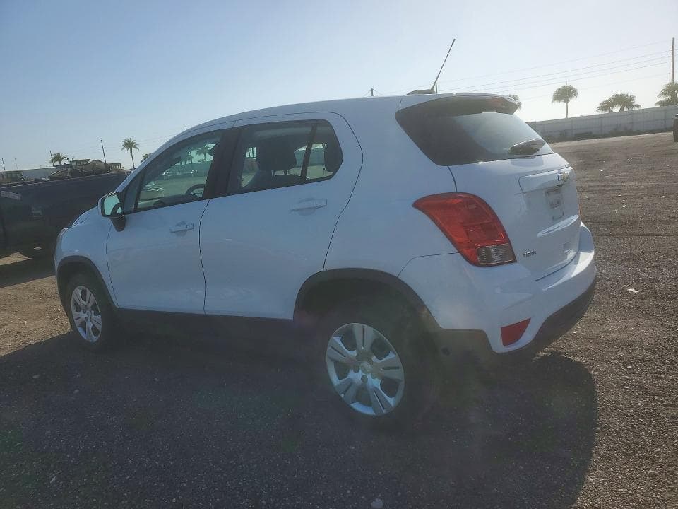 2017 CHEVROLET TRAX LS 2