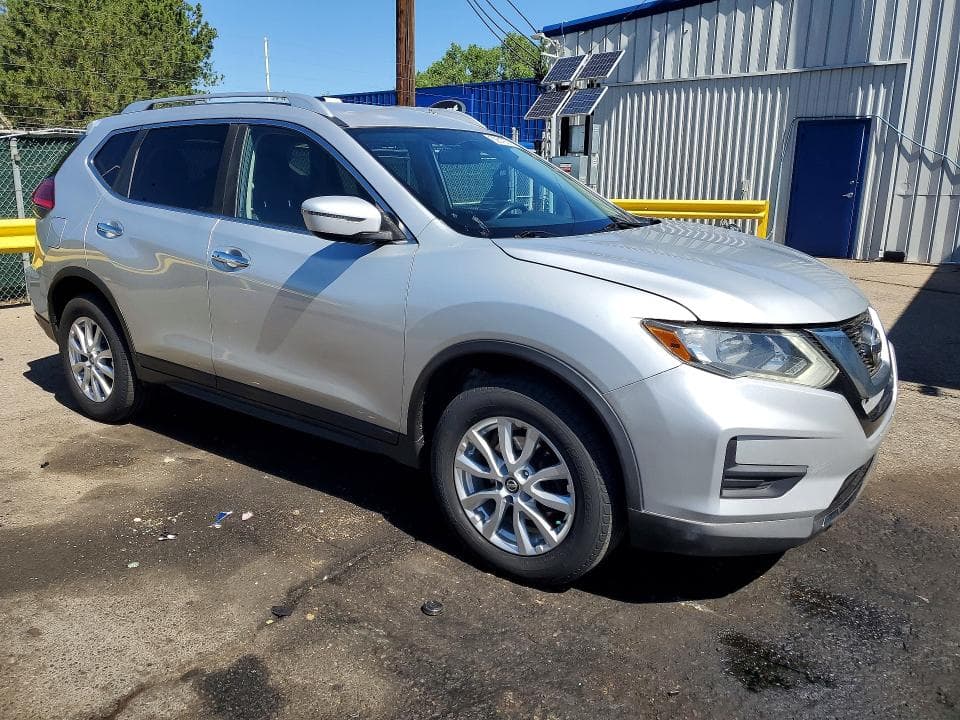 2017 NISSAN ROGUE SV 4