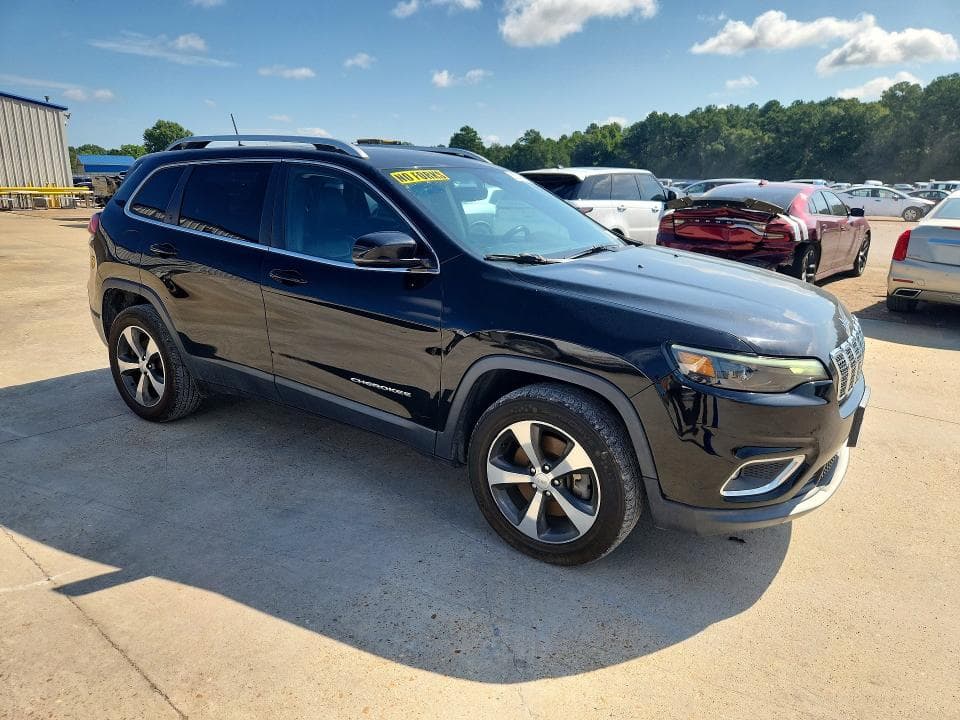 2019 JEEP CHEROKEE LIMITED 4