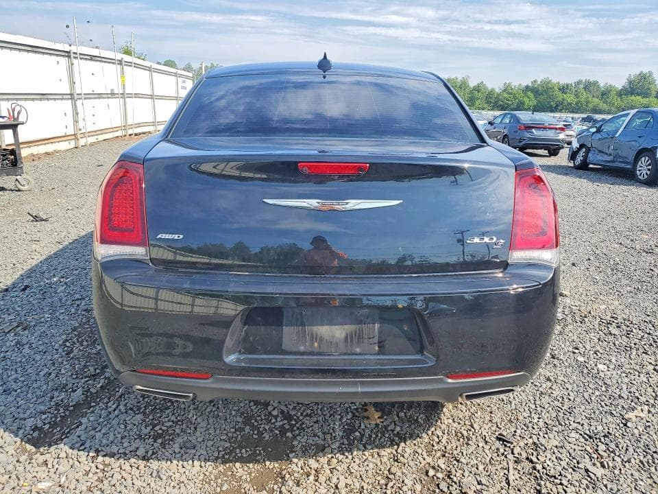 2017 CHRYSLER 300 S 6