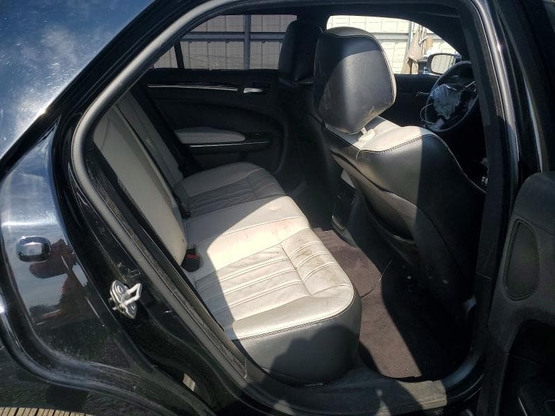 2017 CHRYSLER 300 S 10