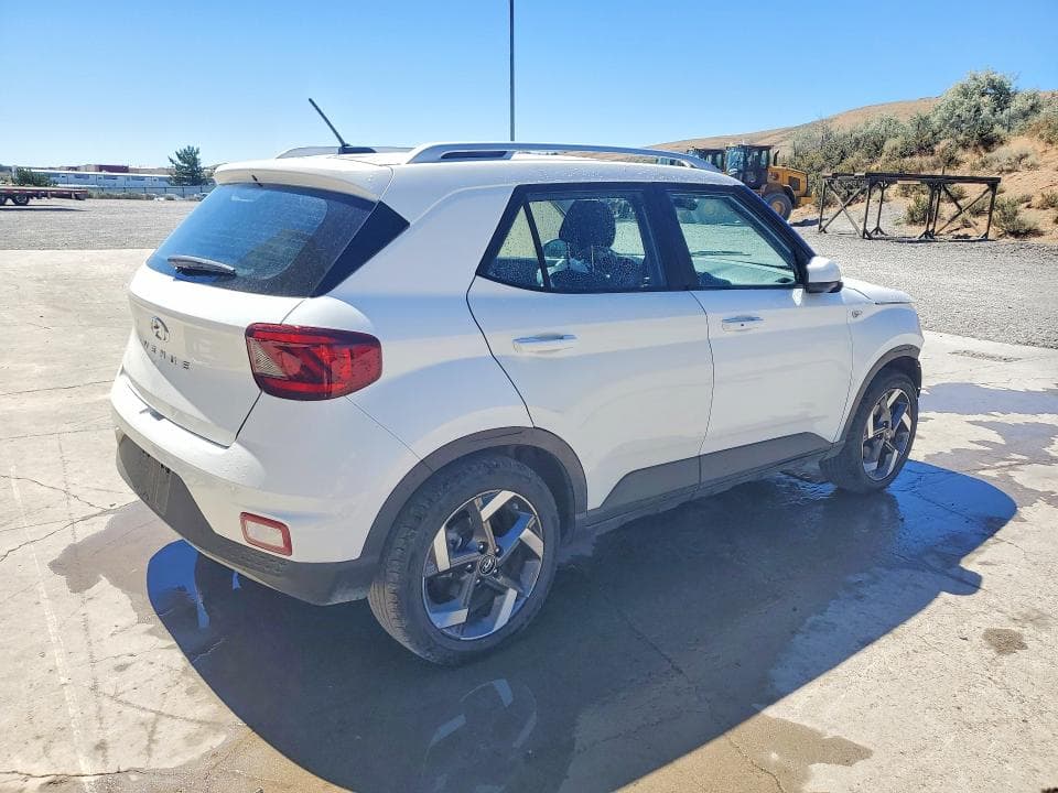 2025 HYUNDAI VENUE SEL 3