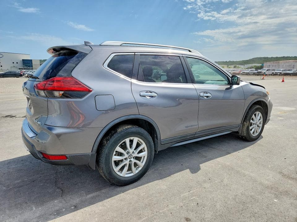 2018 NISSAN ROGUE SV 3
