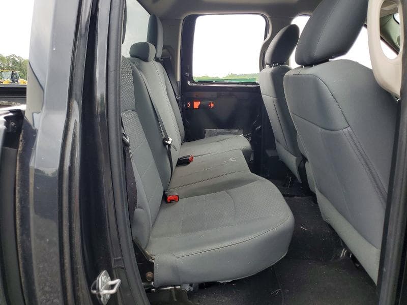2016 RAM 1500 ST 10