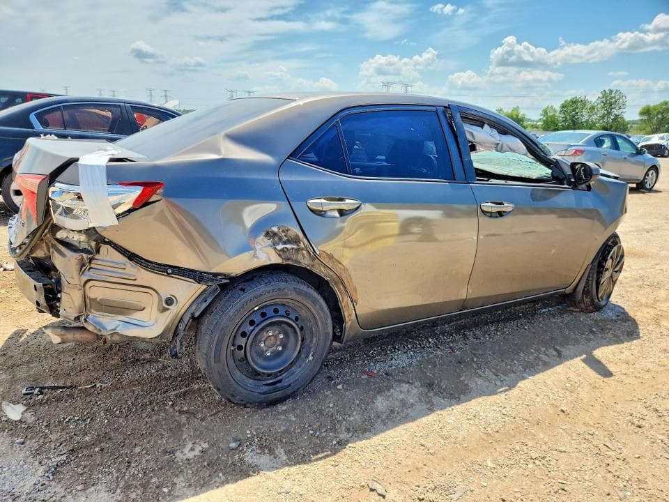 2017 TOYOTA COROLLA LE 3