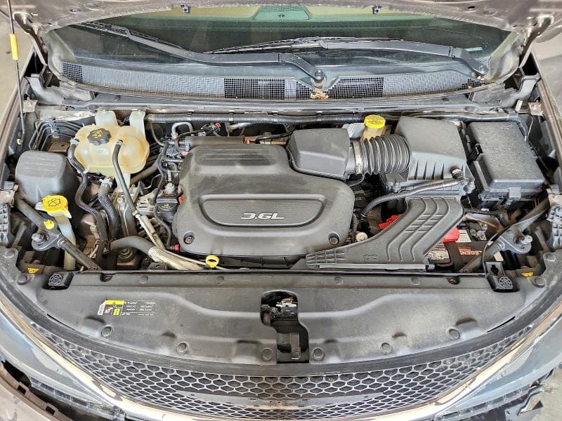 2017 CHRYSLER PACIFICA LIMITED 12