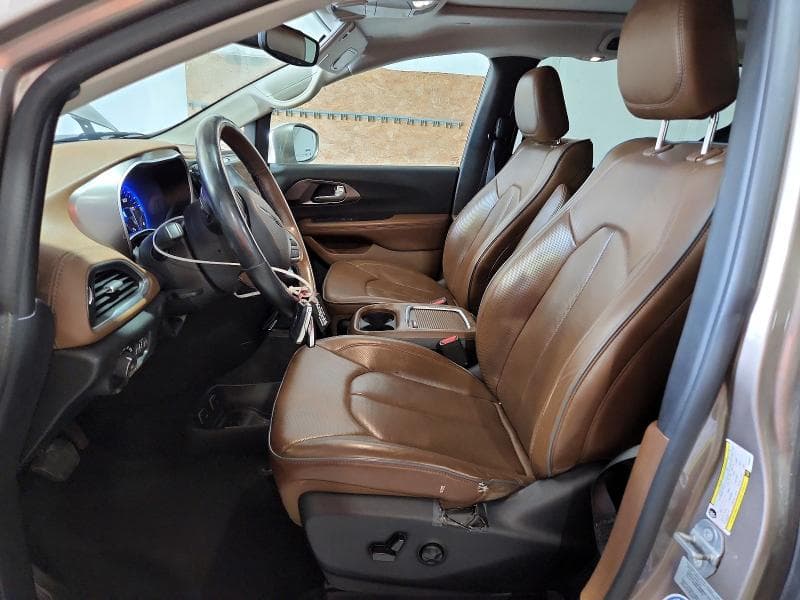 2017 CHRYSLER PACIFICA LIMITED 7