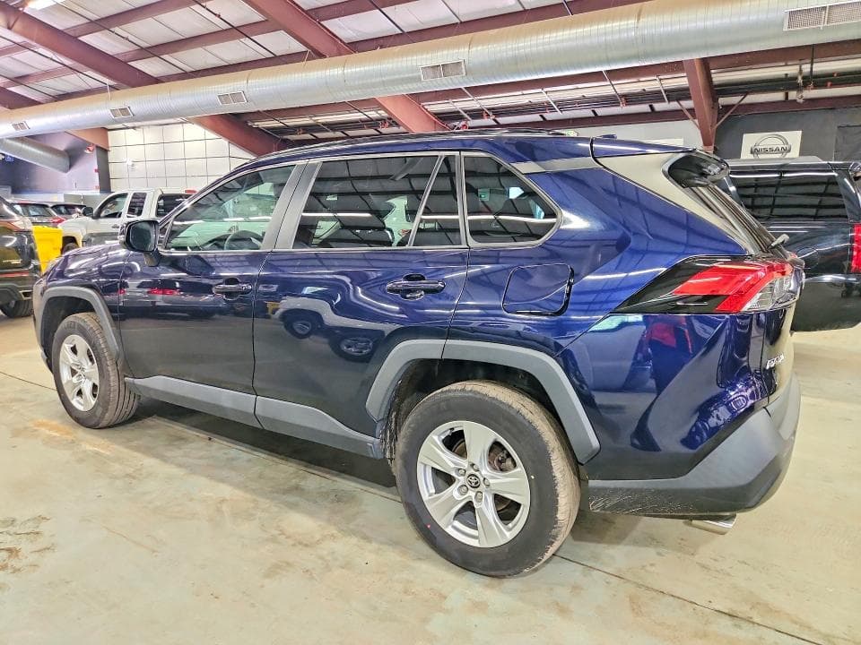 2020 TOYOTA RAV4 XLE XLE 2