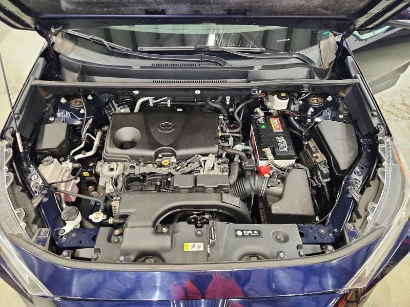 2020 TOYOTA RAV4 XLE XLE 12