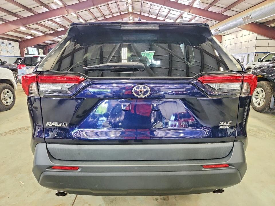 2020 TOYOTA RAV4 XLE XLE 6