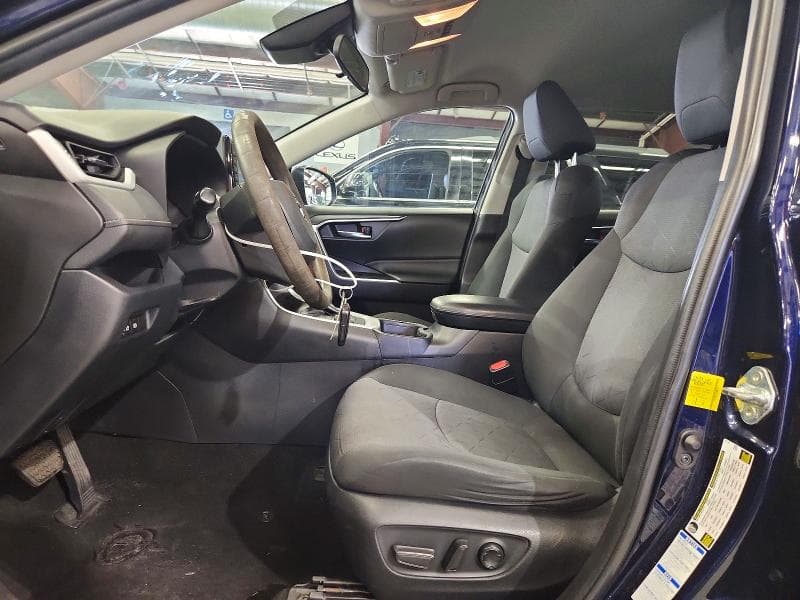 2020 TOYOTA RAV4 XLE XLE 7