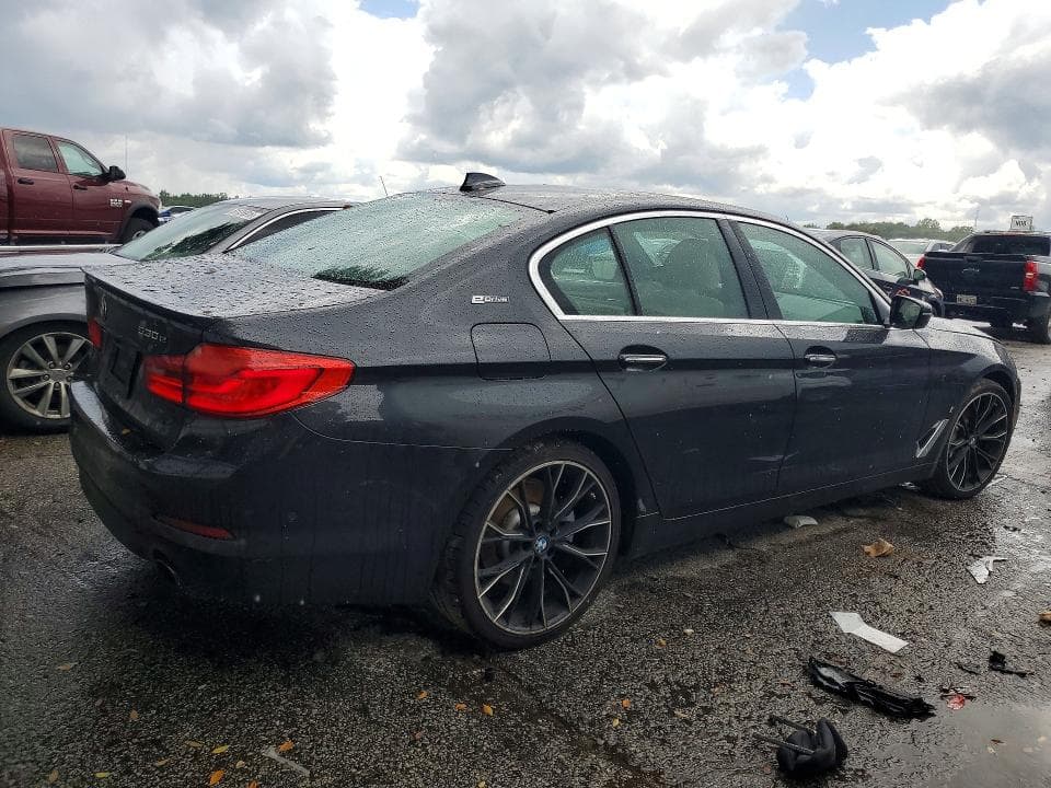 2018 BMW 530E 3