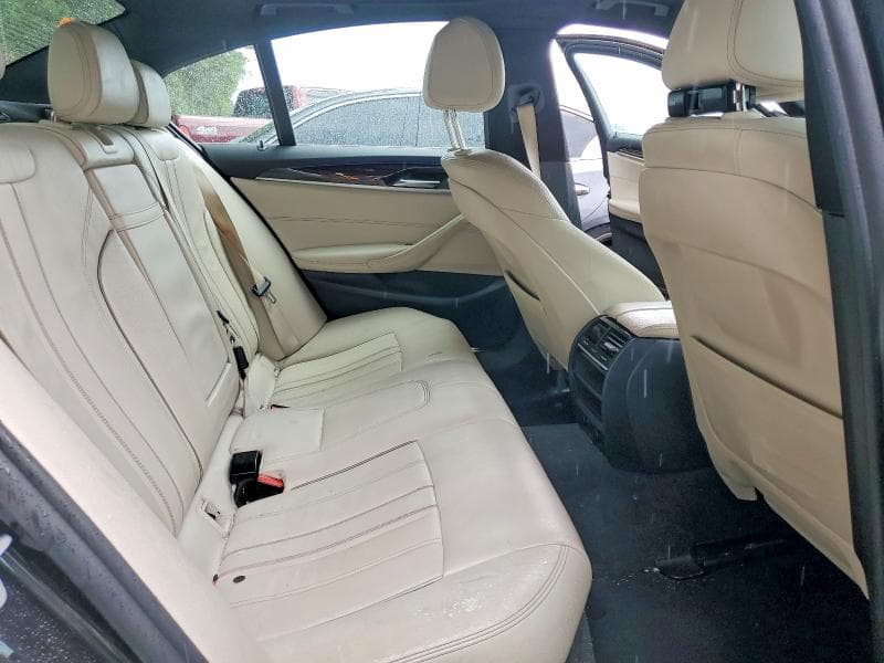 2018 BMW 530E 10
