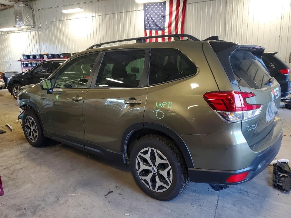 2024 SUBARU FORESTER PREMIUM 2