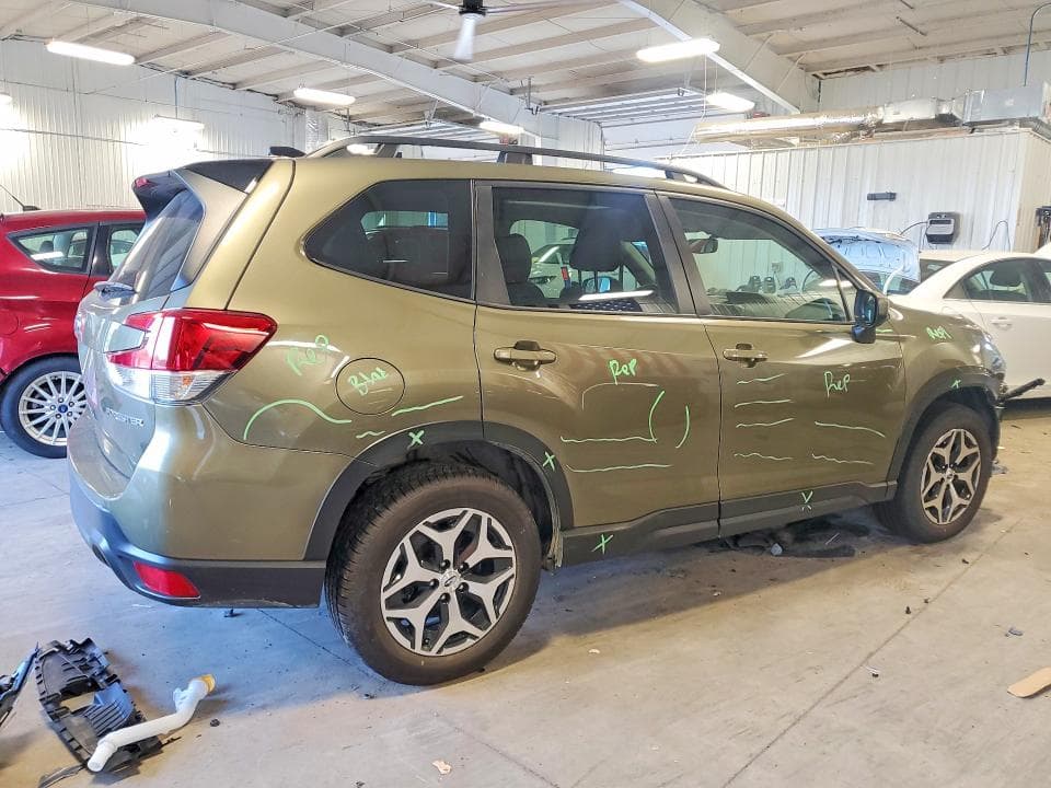 2024 SUBARU FORESTER PREMIUM 3