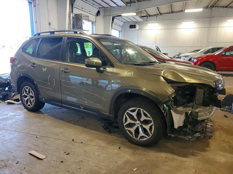 2024 SUBARU FORESTER PREMIUM 4