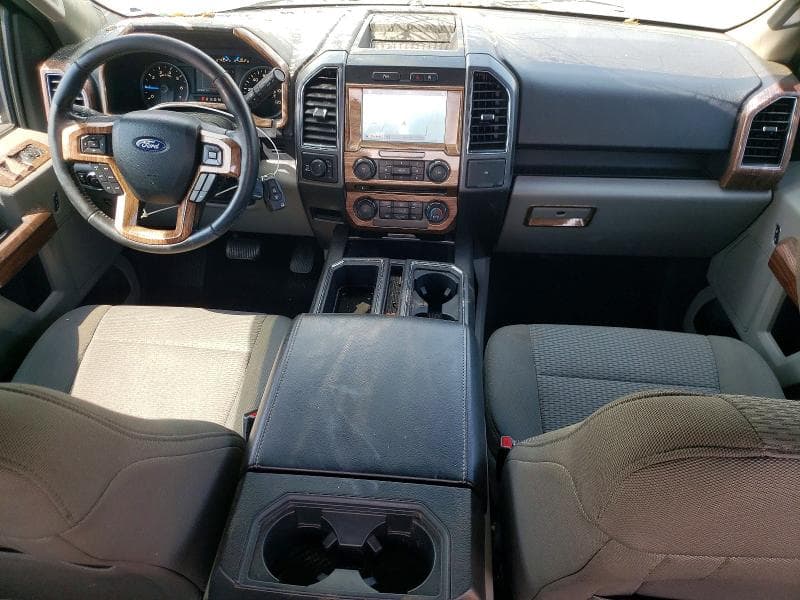 2017 FORD F150 SUPERCREW 8