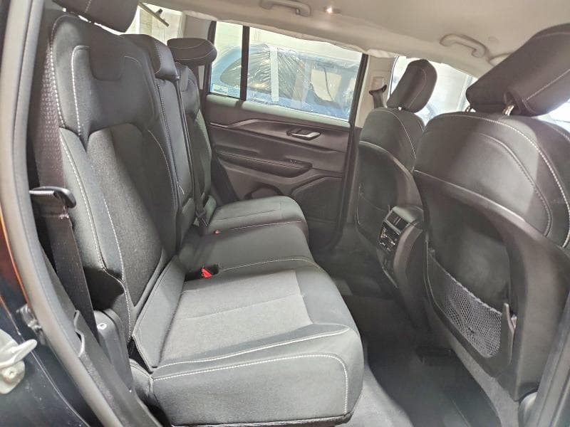 2023 JEEP GRAND CHEROKEE LAREDO LAREDO 11