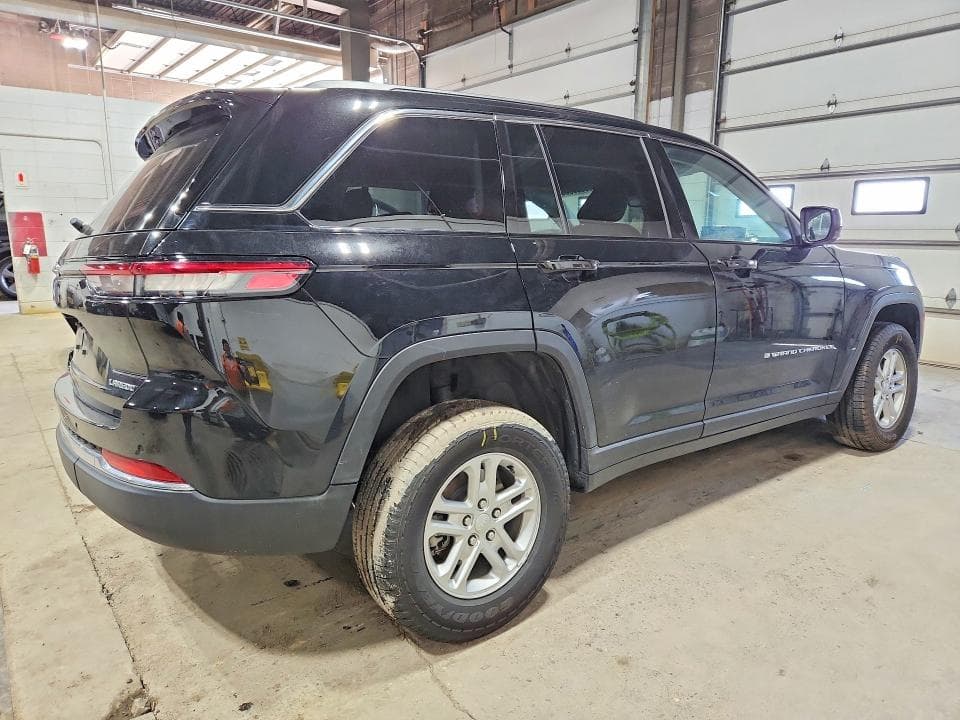 2023 JEEP GRAND CHEROKEE LAREDO LAREDO 3