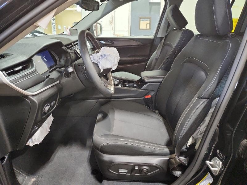 2023 JEEP GRAND CHEROKEE LAREDO LAREDO 7