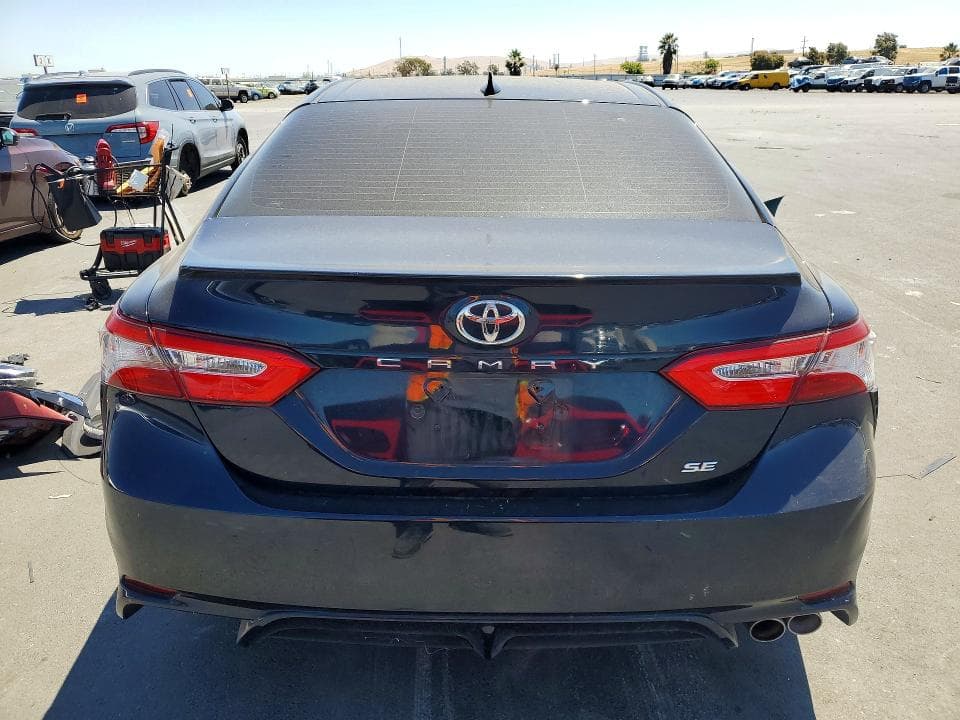 2019 TOYOTA CAMRY SE 6