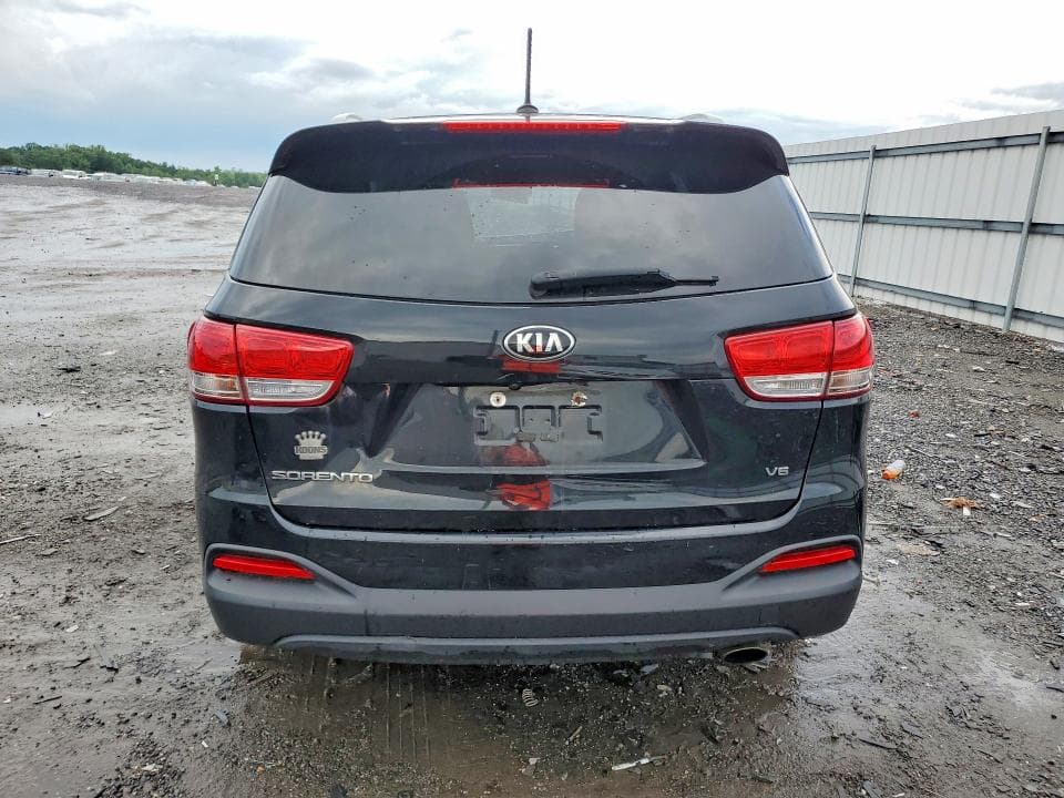 2017 KIA SORENTO LX V6 6