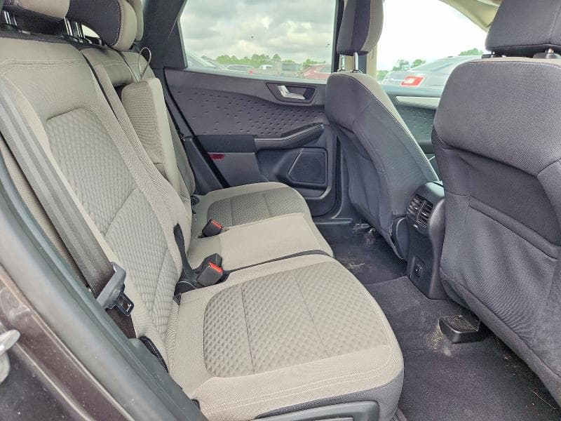 2020 FORD ESCAPE SE 11